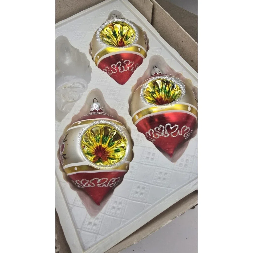 3 VTG Commodore Christmas Classics Hand Decorated Glass Indent Ornaments Romania